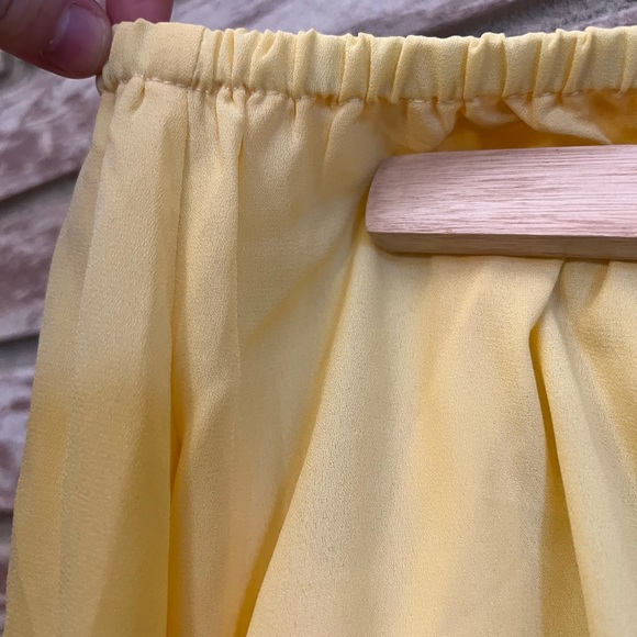 Streetwear Society Pastel Yellow Off the Shoulder Top - Picture 3 of 9